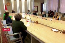 «Мы ведём конструктивный разговор». О чём говорили на встрече Натальи Кочановой с делегацией Союза женщин России?