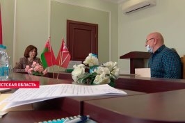 От выплат пенсий до жилищного строительства. Парламентарии подведут итоги единого дня приёма граждан