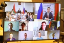 Совместное заседание руководящих органов Молодежного совета (парламента) при Национальном собрании Республики Беларусь и Палаты молодых законодателей при Совете Федерации Федерального Собрания Российской Федерации прошло на полях VIII Форума регионов Беларуси и России