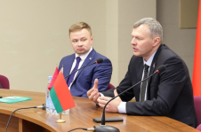 Член Совета Республики О.Романов принял участие в едином дне информирования
