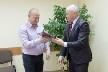 Член Совета Республики Г.Протосовицкий наградил аграриев Столинского района