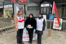 Член Совета Республики Татьяна Абель посетила 
пикеты в поддержку кандидатов в депутаты
