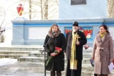 Член Совета Республики Е. Серафинович приняла участие 
в митинге-реквиеме в дер. Лесники