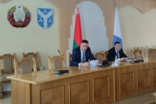 Член Совета Республики А.Шолтанюк провёл внеочередную сессию Жабинковского районного Совета депутатов 
