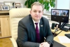 Член Совета Республики С.Анюховский провел прямую телефонную линию