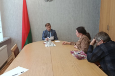 Член Президиума Совета Республики С.Сивец провел личный прием граждан