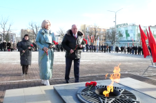 Член Совета Республики К.Пантюхова приняла участие в митинге, посвященном Дню защитников Отечества