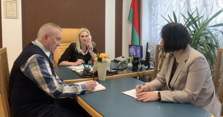 Член Совета Республики К.Капуцкая провела «прямую телефонную линию» Член Совета Республики К.Капуцкая провела «прямую телефонную линию»