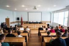 О.Романов встретился с учащимися колледжа г.Могилева