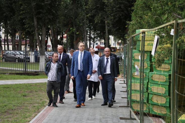 Павел Ошурик оценил готовность г. Мосты к проведению фестиваля-ярмарки «Дажынкі» Павел Ошурик оценил готовность г. Мосты к проведению фестиваля-ярмарки «Дажынкі»