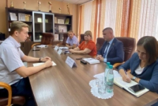 Член Совета Республики А.Неверов провел «прямую телефонную линию» и выездной личный прием граждан 
