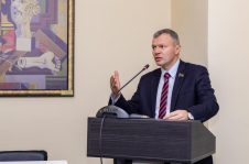 Член Совета Республики О. Романов 
принял участие в информационно-диалоговой встрече в г.Новополоцке
