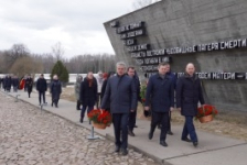 Член Совета Республики А.Кушнаренко принял участие в республиканской акции памяти