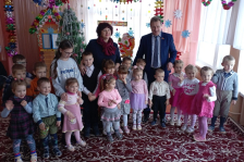 Член Совета Республики В.Полищук в рамках новогодней благотворительной акции «Наши дети» посетил государственное учреждение образования «Матютский ясли-сад Горецкого района»