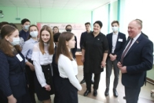 В.Лискович провел встречу с педагогами и учащимися