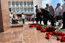 Член Совета Республики Г.Лапицкий принял участие в возложении цветов к бюсту Героя Советского Союза, Героя Социалистического Труда П.М.Машерова