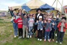 Член Совета Республики Е.Зябликова поздравила ребят с праздником