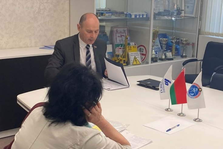 Член Совета Республики А.Кушнаренко провел личный прием граждан Член Совета Республики А.Кушнаренко провел личный прием граждан