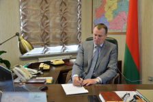 A.Исаченко провел «прямую телефонную линию»
