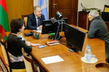 Член Совета Республики Ю.Наркевич провел личный прием граждан