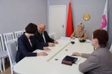 Член Совета Республики К.Пантюхова провела прямую телефонную линию и прием граждан в Речице