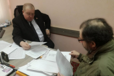 Член Совета Республики В.Хроленко провел прием граждан