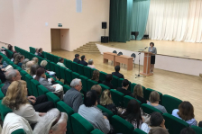 Член Совета Республики Дулова Е.Н. приняла участие во встрече с коллективом учреждения образования и провела личный прием