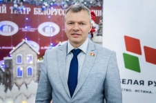Член Совета Республики О.Романов принял участие в праздничном мероприятии в рамках акции «Наши дети»