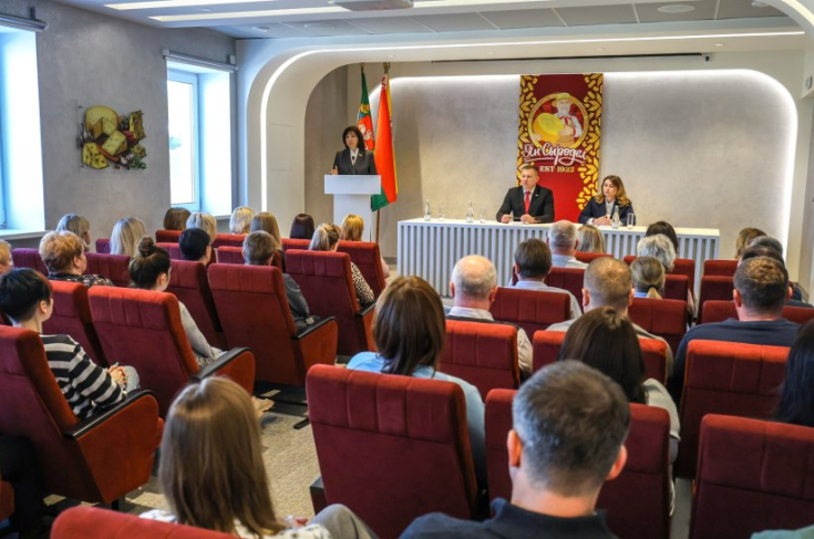 Наталья Кочанова посетила ОАО «Верхнедвинский маслосырзавод» и ОАО «Инвет» Наталья Кочанова посетила ОАО «Верхнедвинский маслосырзавод» и ОАО «Инвет»