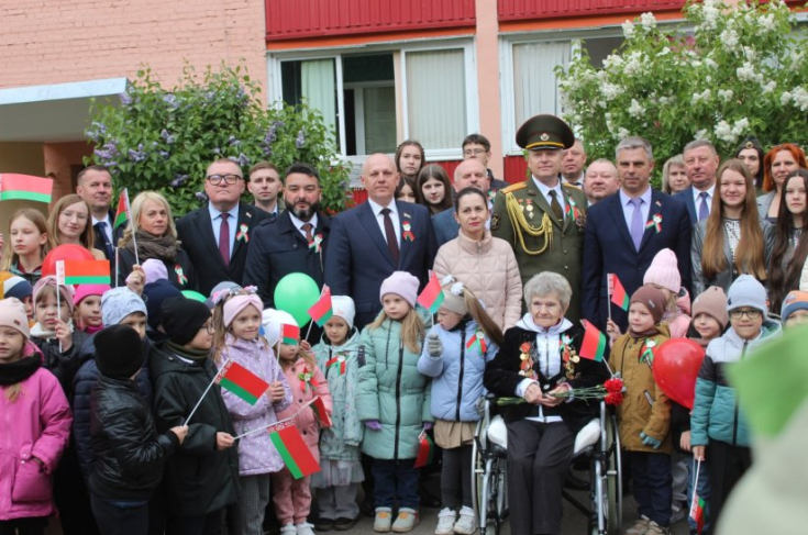 Член Совета Республики А.Жамойда поздравил ветеранов войны с наступающим Днем Победы Член Совета Республики А.Жамойда поздравил ветеранов войны с наступающим Днем Победы