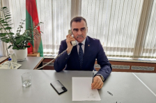 Член Совета Республики А.Карпицкий провел прямую телефонную 
линию и прием граждан 
