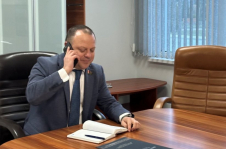 Член Совета Республики Э.Гаврилкович провел личный прием граждан и прямую телефонную линию