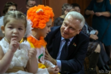Член Президиума Совета Республики С.Рачков принял участие в новогодней благотворительной акции «Наши дети» 