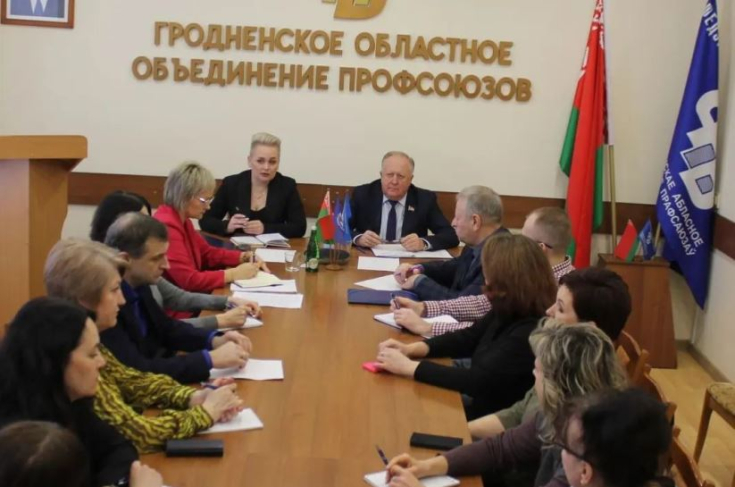 В.Лискович принял участие в заседании Президиума областной организации Профсоюза работников отраслей промышленности «БЕЛПРОФМАШ» В.Лискович принял участие в заседании Президиума областной организации Профсоюза работников отраслей промышленности «БЕЛПРОФМАШ»