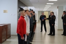 Сенатор — учащимся