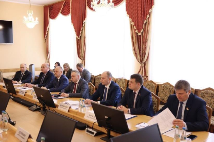 Член Совета Республики А.Кушнаренко принял участие во встрече с депутатами Государственной Думы Федерального Собрания Российской Федерации Член Совета Республики А.Кушнаренко принял участие во встрече с депутатами Государственной Думы Федерального Собрания Российской Федерации