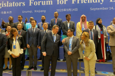 Сергей Алейник посетил Законодательную Ассамблею Синьцзян-Уйгурского автономного района