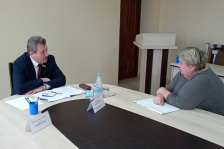 Член Совета Республики В.Полищук провел выездной прием граждан в Дрибинском райисполкоме