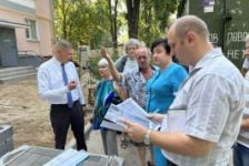 Член Совета Республики А.Смоляк рассмотрела обращение гомельчан с выездом на место