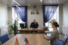 Член Совета Республики С.Мелешкин провел прямую телефонную линию