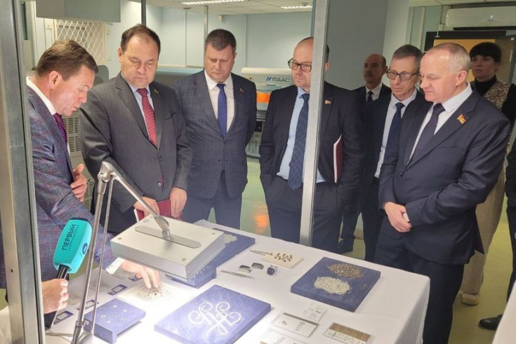 Член Президиума Совета Республики В.Татаринович принял участие в рабочей встрече Член Президиума Совета Республики В.Татаринович принял участие в рабочей встрече