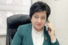 Член Совета Республики А.Смоляк провела «прямую телефонную линию» и личный прием граждан