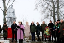 Член Совета Республики Ю.Деркач принял участие в митинге-реквиеме «Память живет в поколениях»