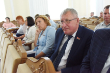 Член Совета Республики В. Маркевич
принял участие в совещании