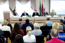 Член Совета Республики Ю.Деркач провел встречу с трудовым коллективом