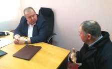 Член Совета Республики В.Хроленко провел прием граждан