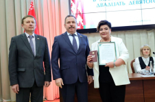 Член Совета Республики В.Ананич поздравил работников банка, избранных депутатами