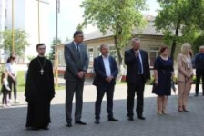 Член Совета Республики А.Шолтанюк 
принял участие в торжественных линейках, 
посвященных окончанию учебного года