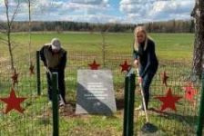 Член Совета Республики К. Капуцкая приняла
 участие в республиканском субботнике.
