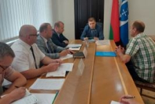 Член Президиума Совета Республики С.Сивец провел выездной личный прием граждан в Лунинецком районном исполнительном комитете